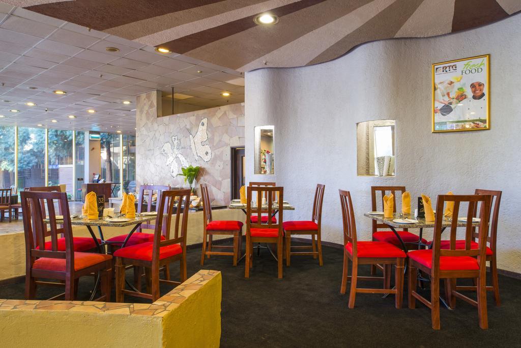 Rainbow Towers Hotel & Conference Centre 하라레 외부 사진